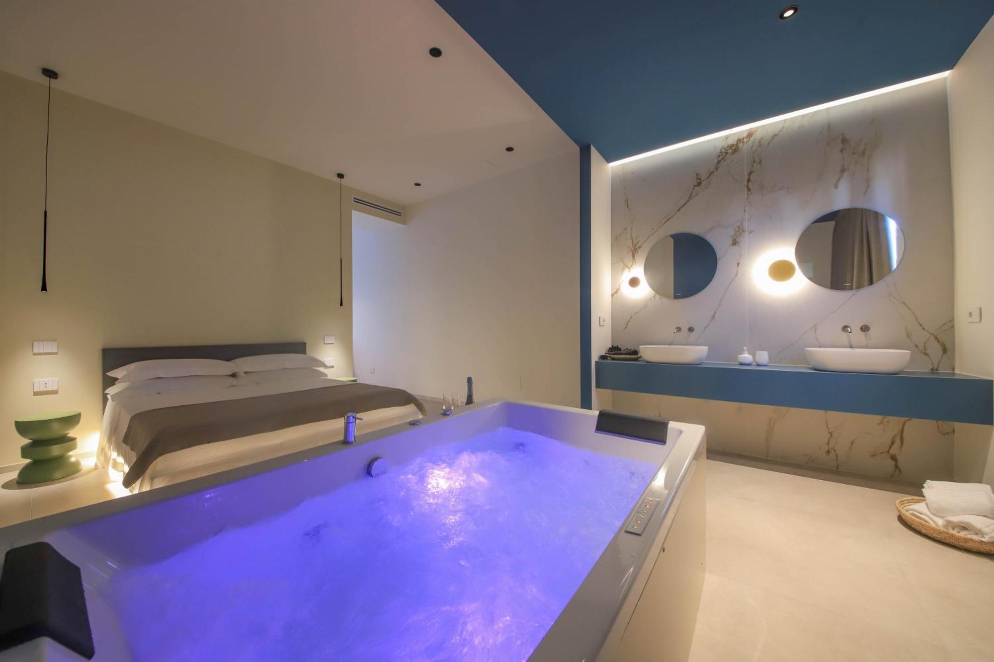 Апартаменты Ca VI Loft Монополи Экстерьер фото
